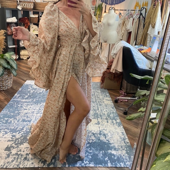 Handmade Customized Maxi Floral Print Flowy Dress - Picture 7 of 11